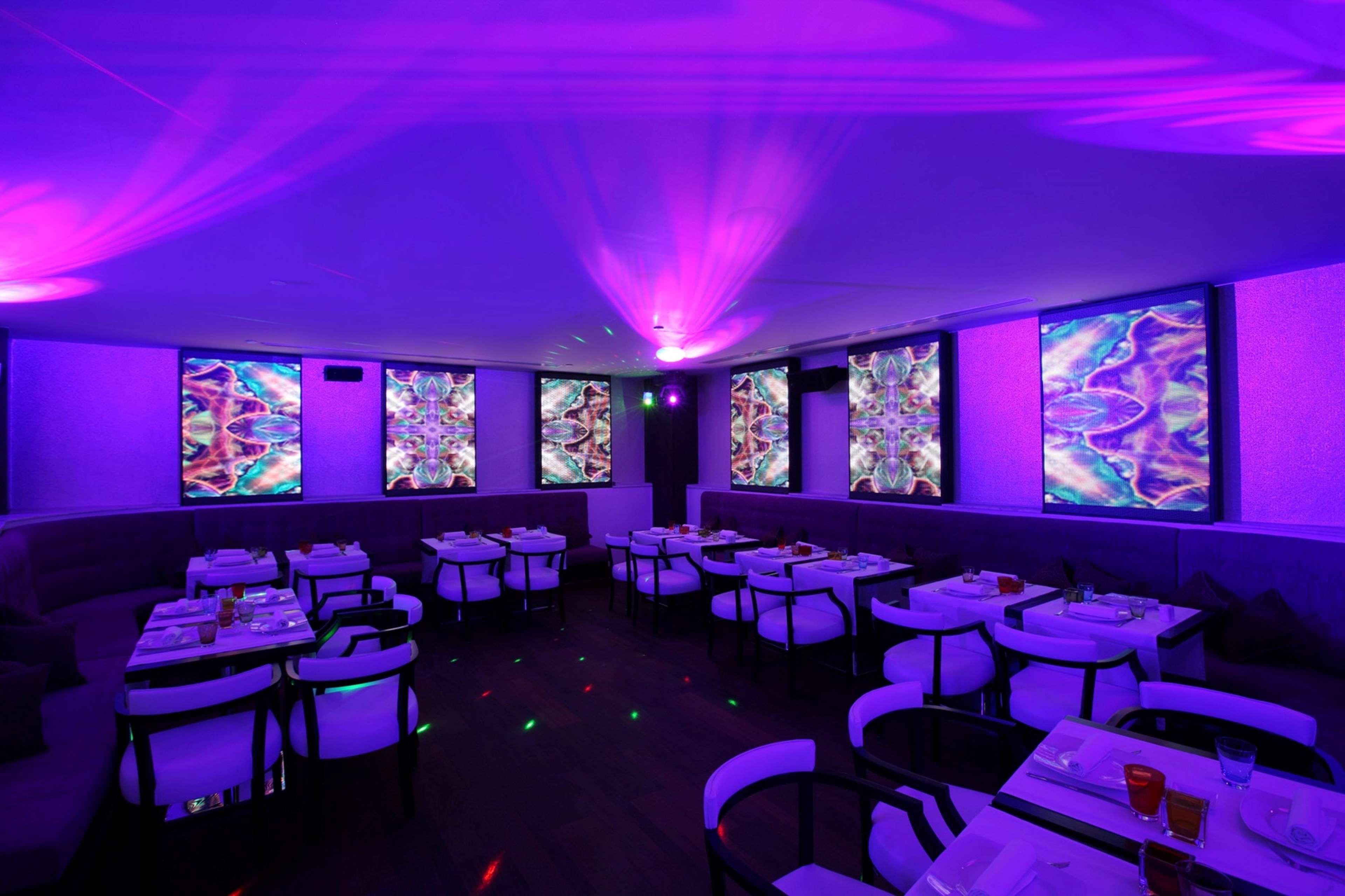 ฮิลตัน อเลกซานเดรีย คอร์นิช Hotel อเล็กซานเดรีย ภายนอก รูปภาพ The interior of the nightclub