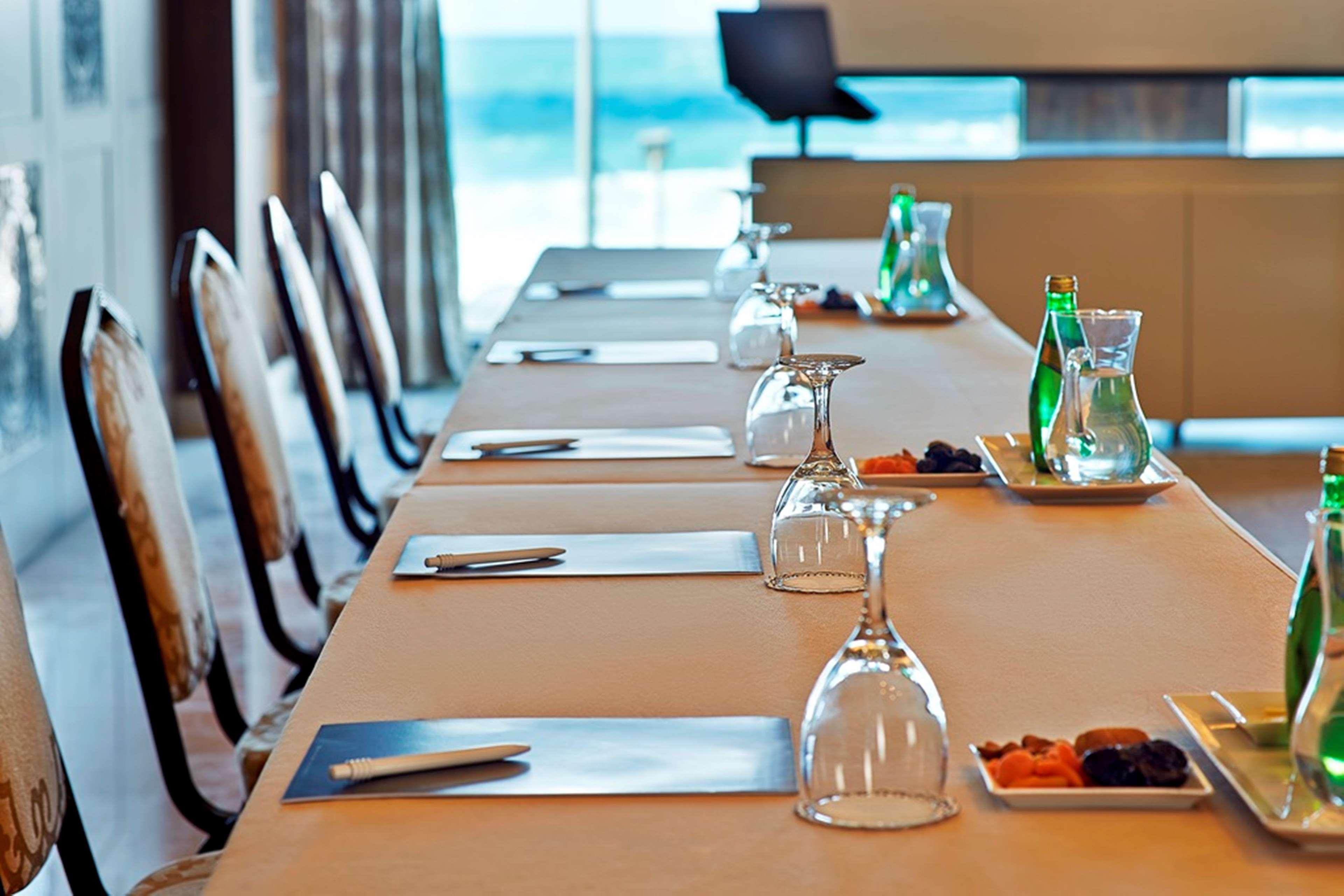 ฮิลตัน อเลกซานเดรีย คอร์นิช Hotel อเล็กซานเดรีย ภายนอก รูปภาพ Meeting room
