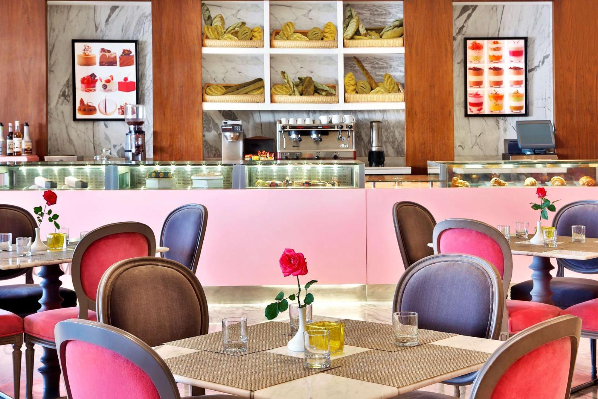 ฮิลตัน อเลกซานเดรีย คอร์นิช Hotel อเล็กซานเดรีย ภายนอก รูปภาพ The Café